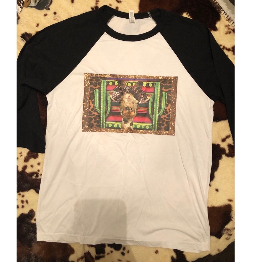 🌵Sassy Giraffe Baseball Raglan Tee